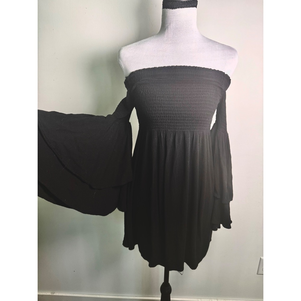 Illa‎ Illa Black Smocked Off Shoulder Bell Sleeve Mini Dress Boho Rayon Small